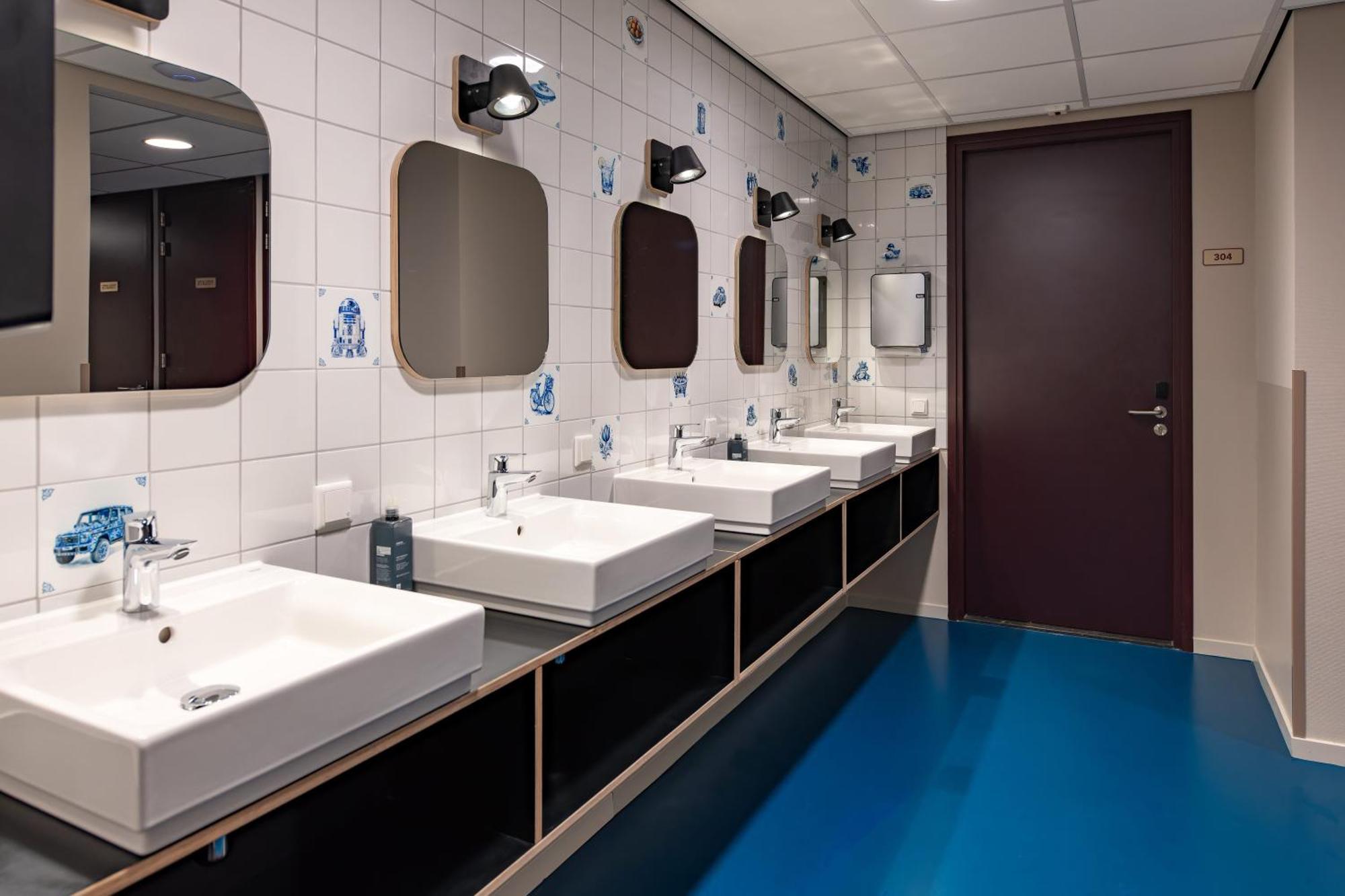 Stayokay Hostel Amsterdam Stadsdoelen - Refurbished November 2024 Exterior photo